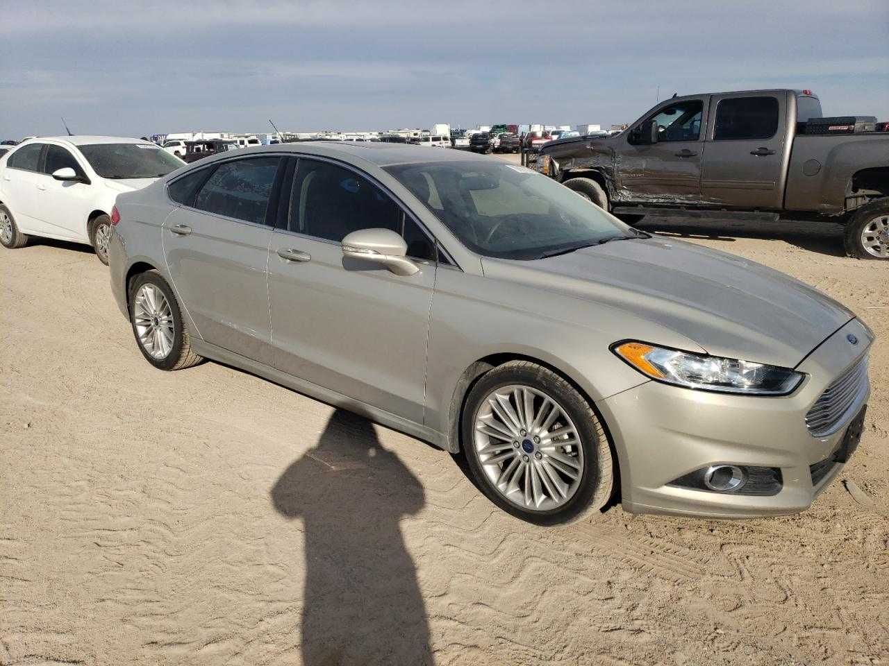 Ford Fusion SE 2016