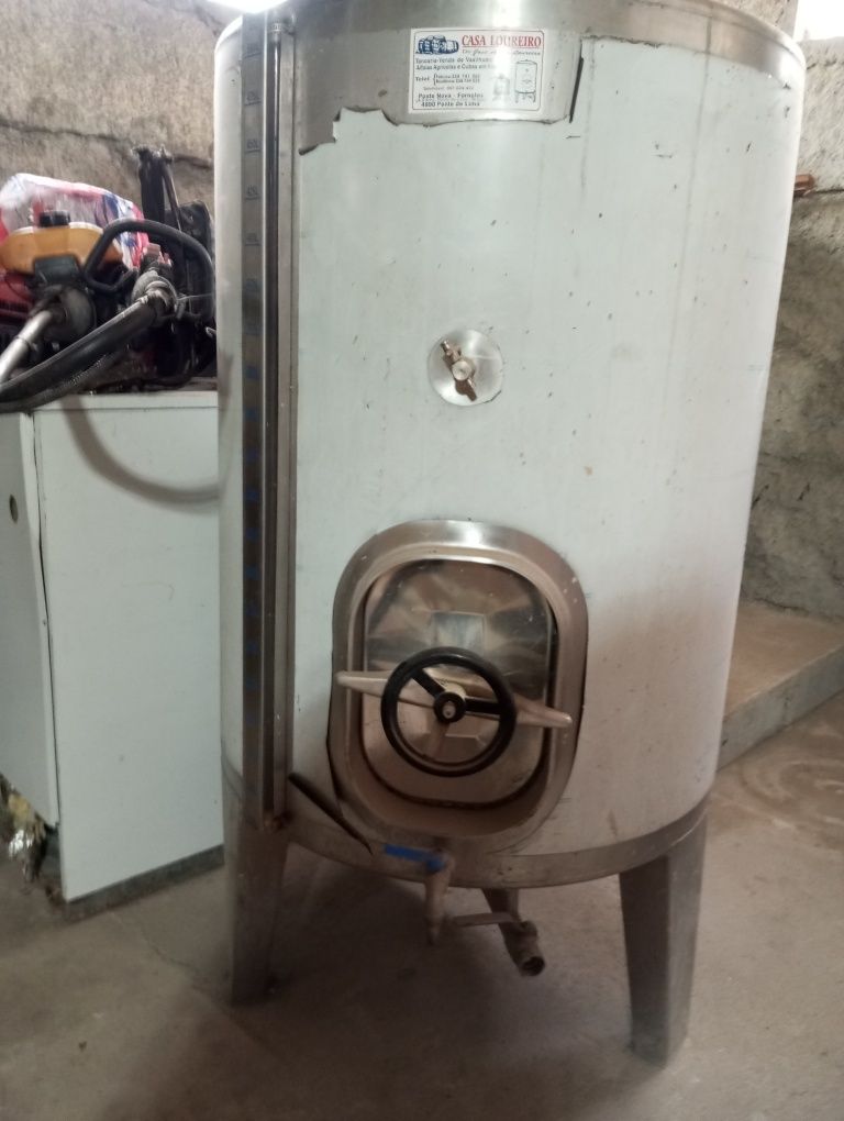 Cuba inox  550L bon estado