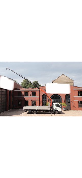 Mitsubishi canter com grua 12M+estrado