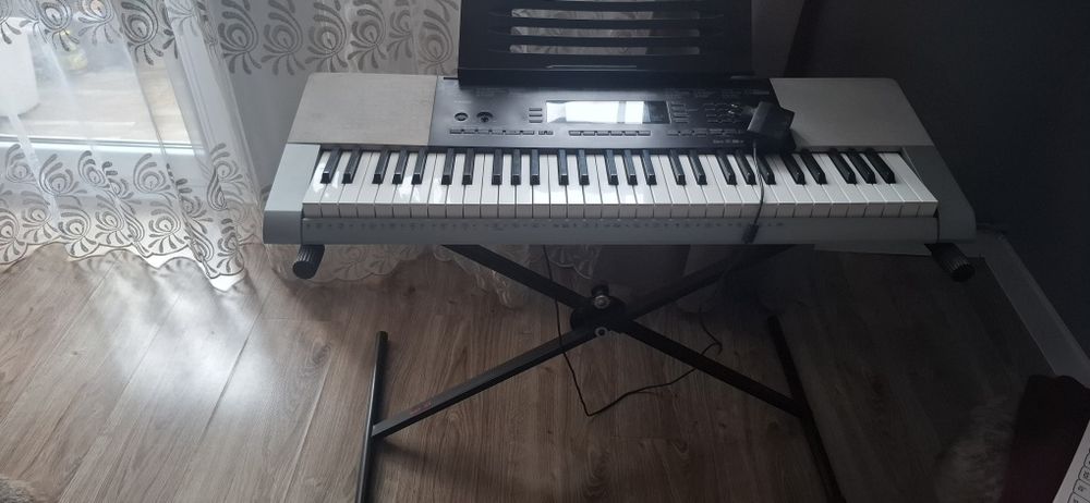 Keyboard Casio CTK-4200.