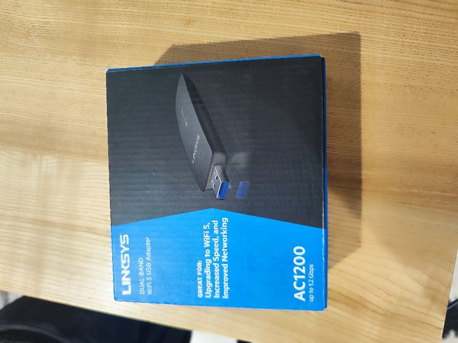 Мережевий адаптер Wi-Fi Linksys AC1200 (WUSB6300)