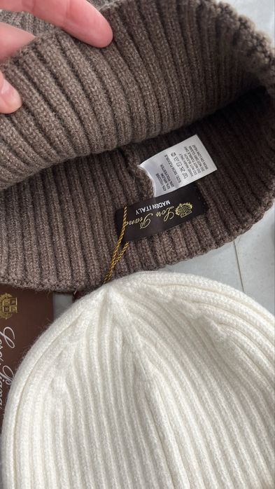 Шапка жіноча,ціну на кожну шапку уточнюйте