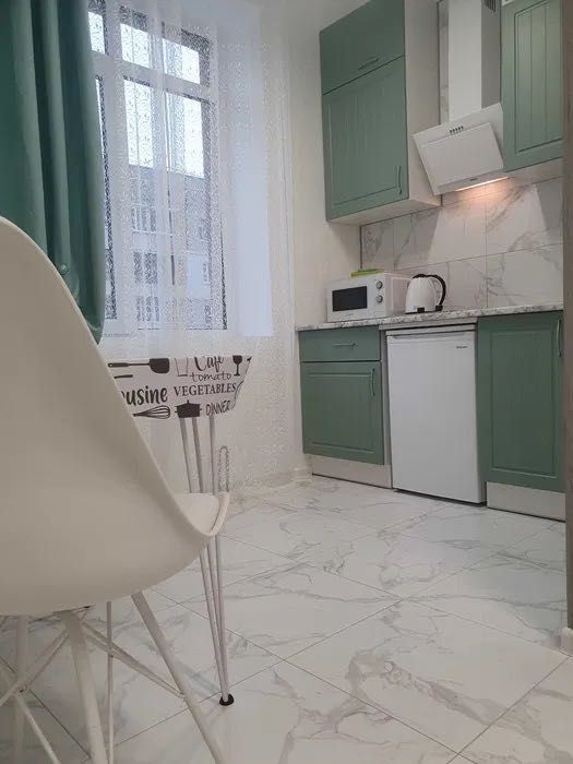 Подобово  погодинно в Борисполі 700грн