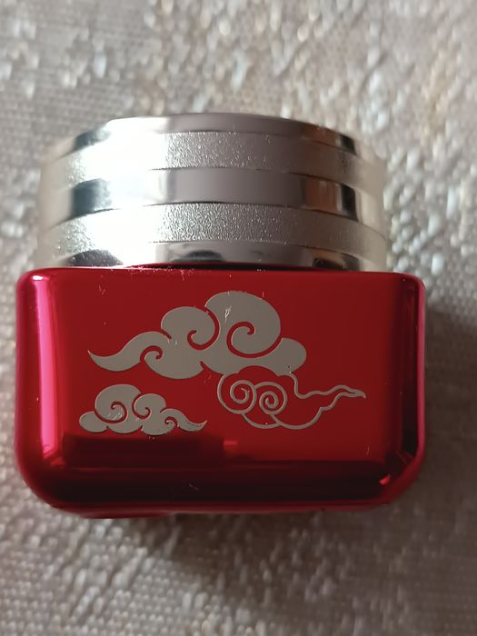 Sisley - pusty sloiczek