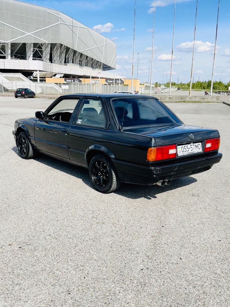 Bmw e30 coupe 318