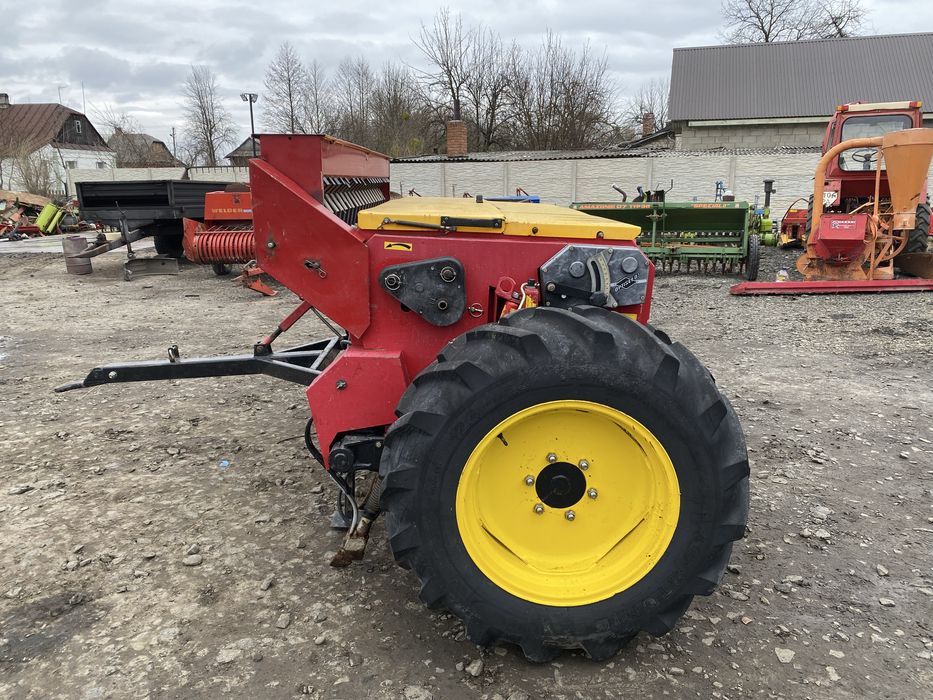 Сівалка дискова 2.5м ЮКО з міндобривом є сіялка сімульта туме