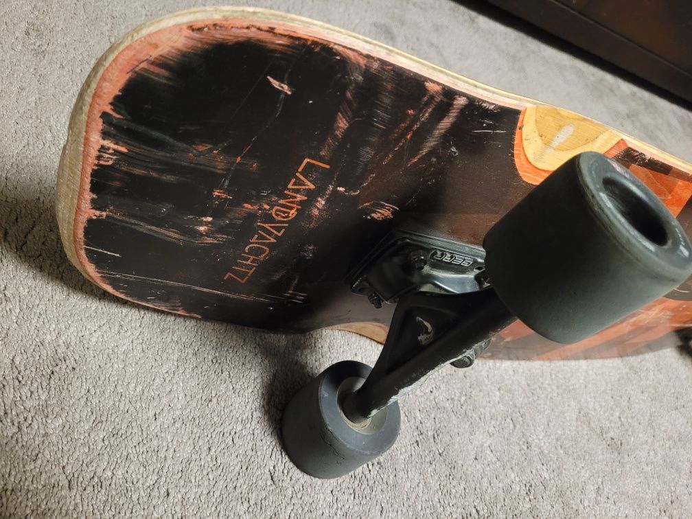 Longboard Landyachtz Rally Cat cruiser deskorolka
Rally Cat Cruiser Bo