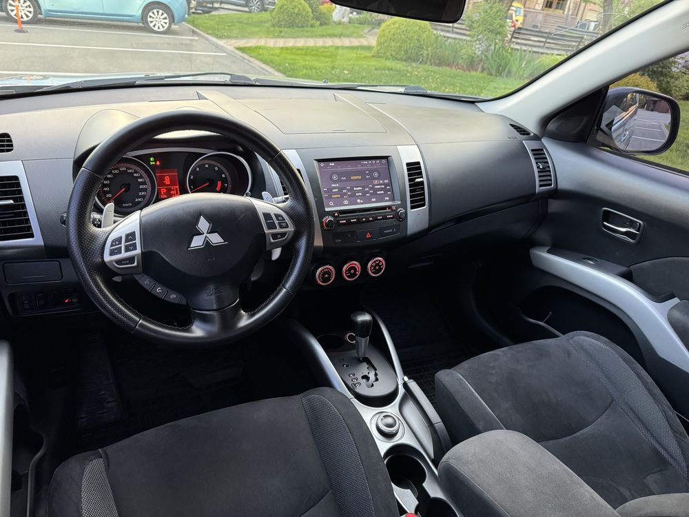 Mitsubishi outlander xl