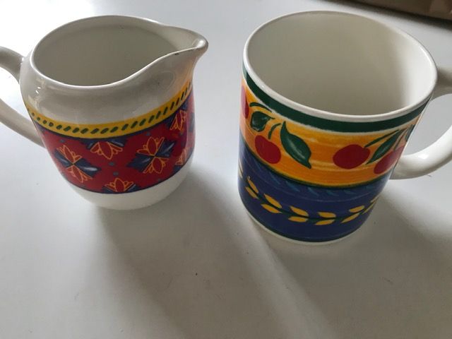 Conjunto caneca e leitera Vista Alegre - Nunca usada