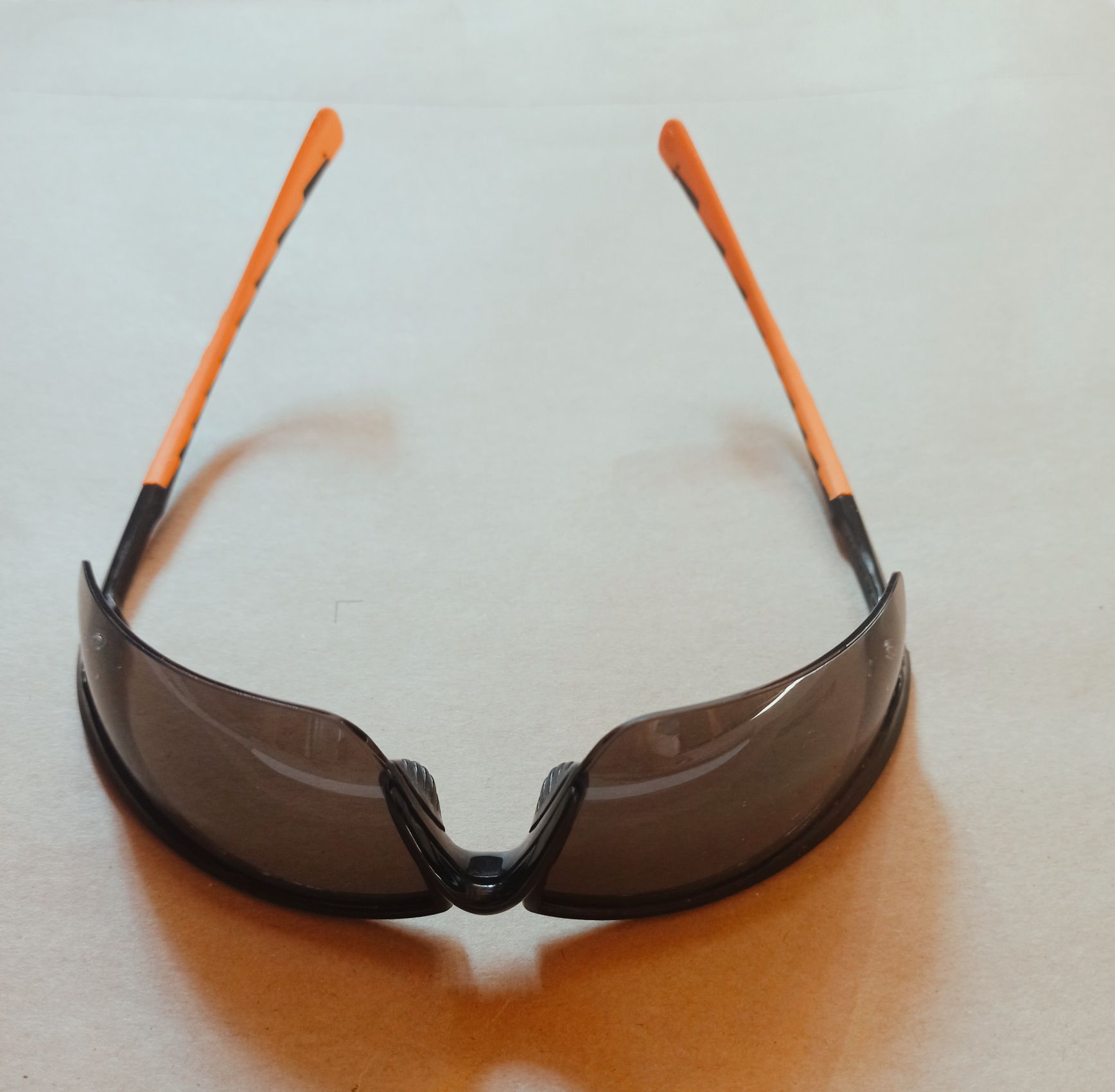 Okulary 3M Solus przeciwsłoneczne, ochronne, do pracy, na rower itp