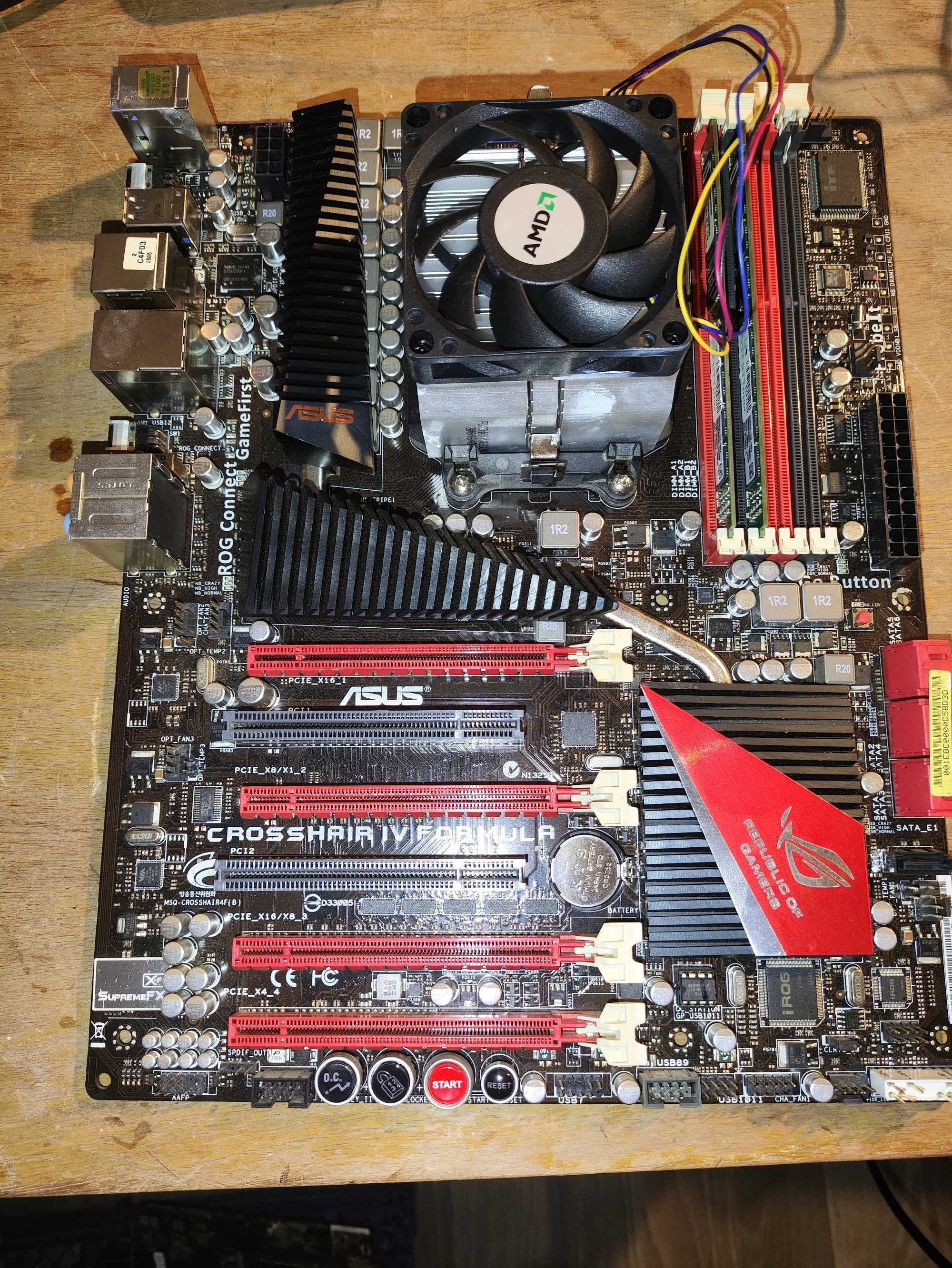 Asus Crosshair IV Formula A890FX+Phenom X6 1055T+8GB DDR3