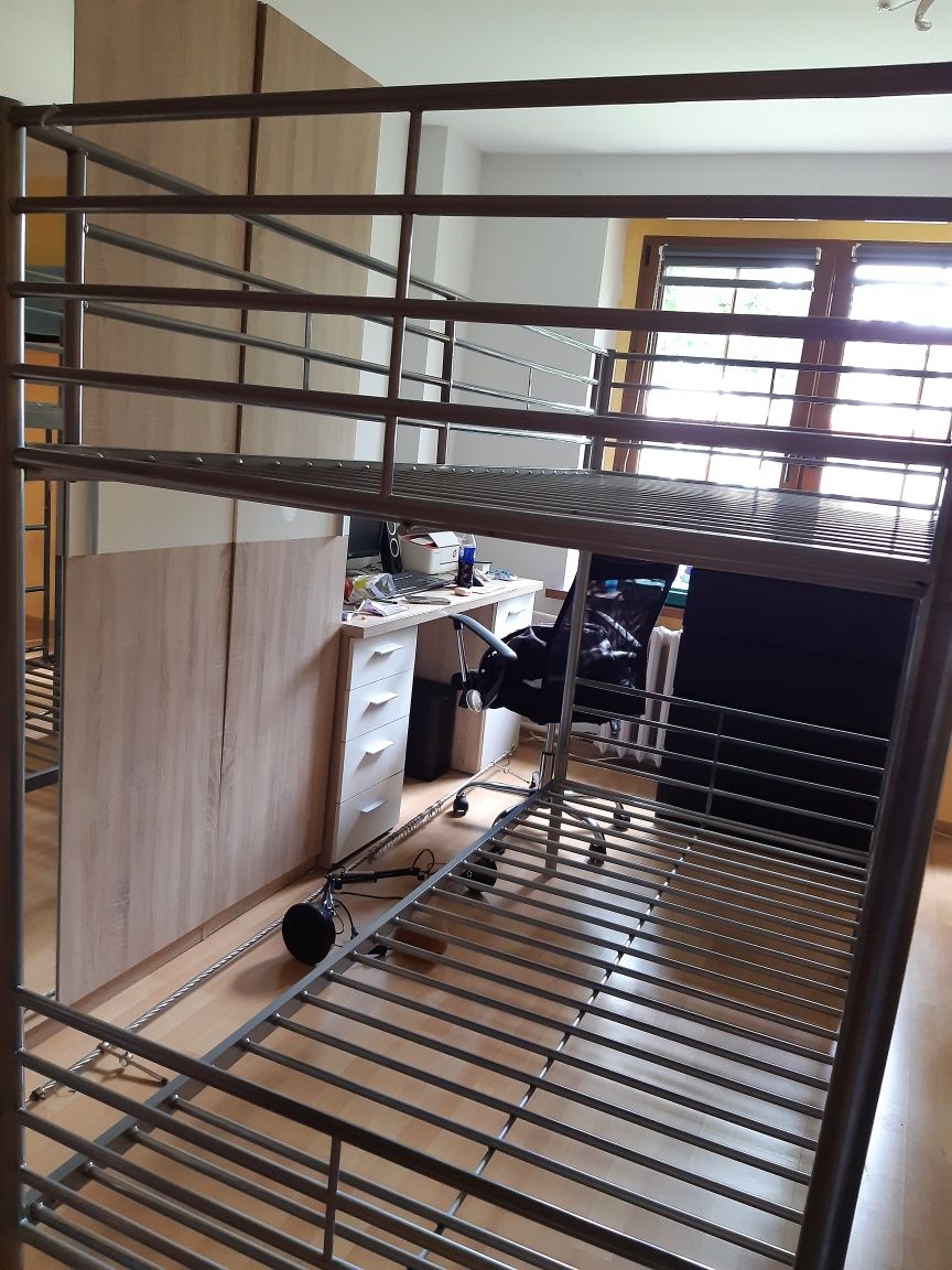Łóżko piętrowe metalowe