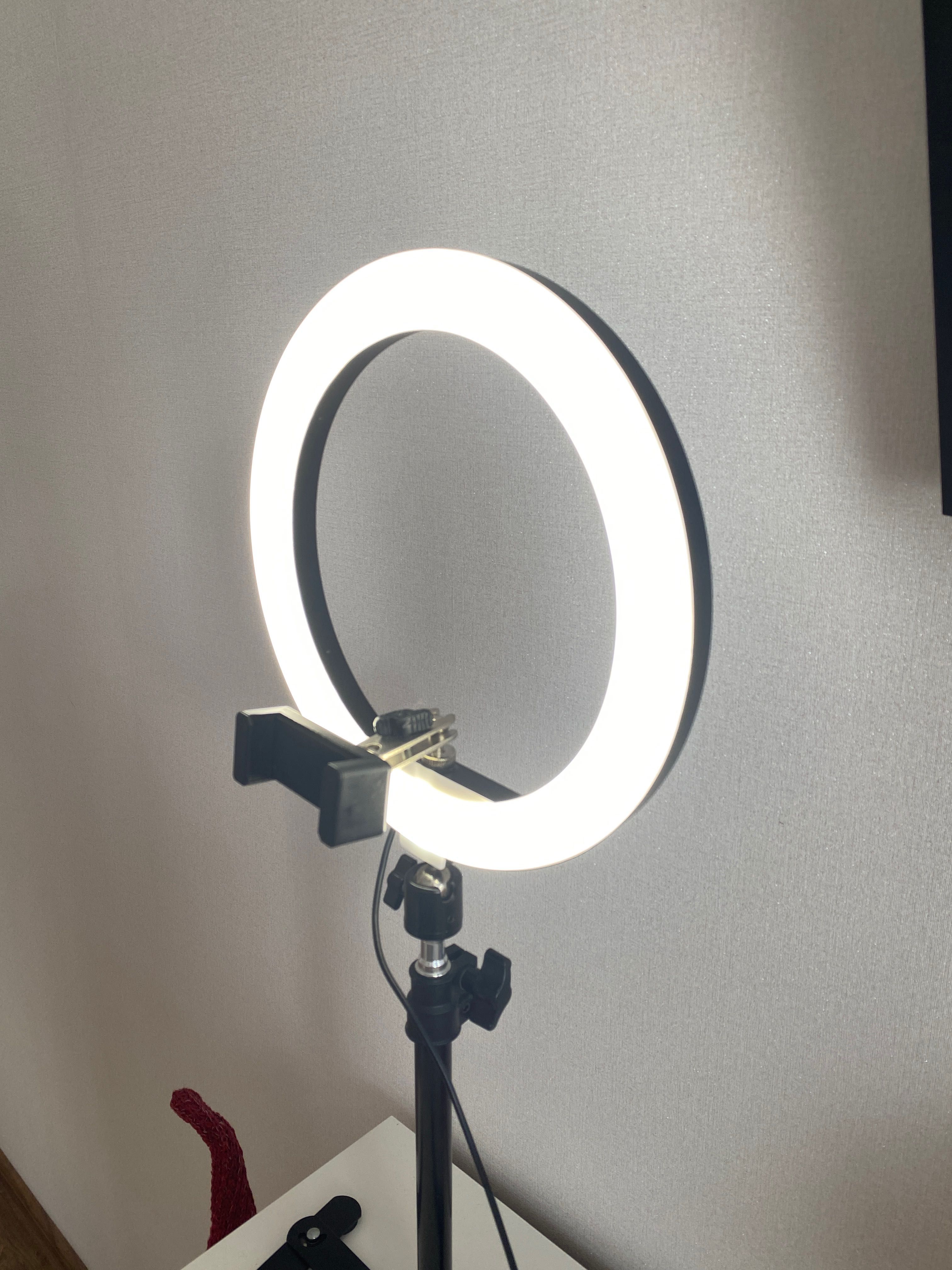 Кільцева LED лампа для блогу та предметної зйомки.