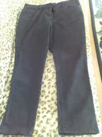 37. Czarne jeansy damskie rozmiar 44