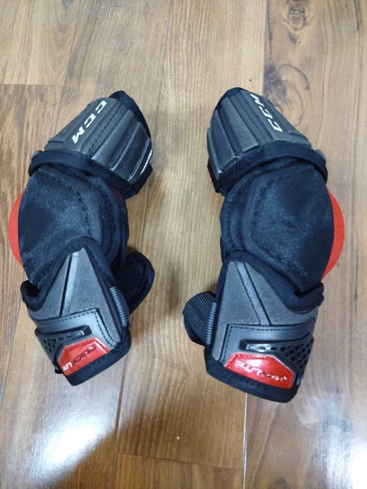 Хокейний захист ліктів польового гравця CCM