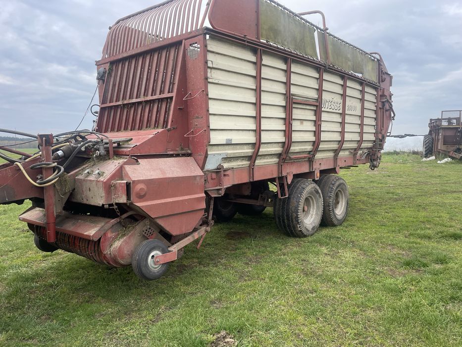 Przyczepa samozbierająca strautmann