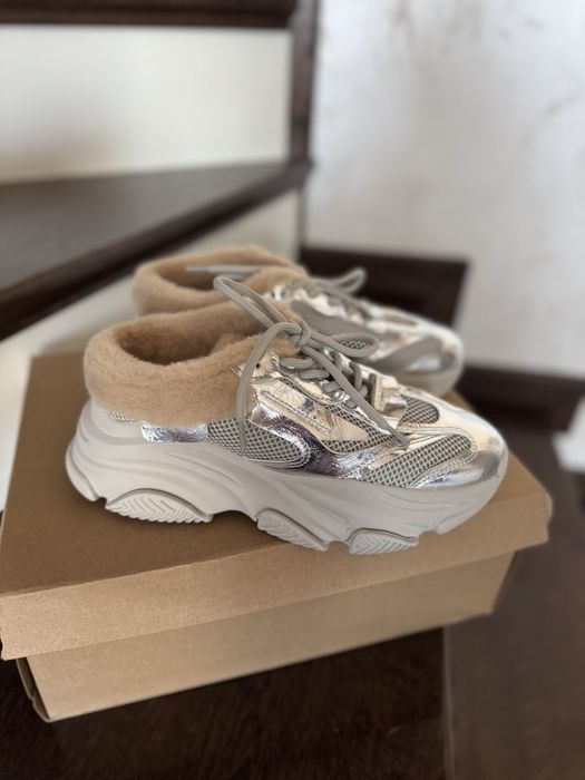 Зимові кросівки Steve Madden