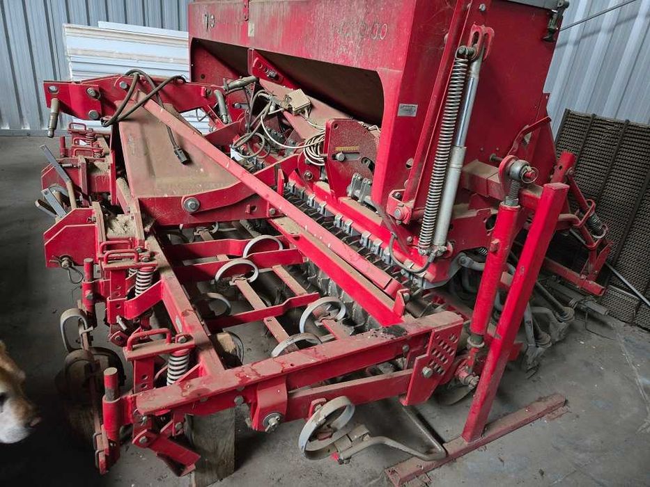 w pełni sprawny masywny agregat uprawowo siewny Kongskilde 3,00m
