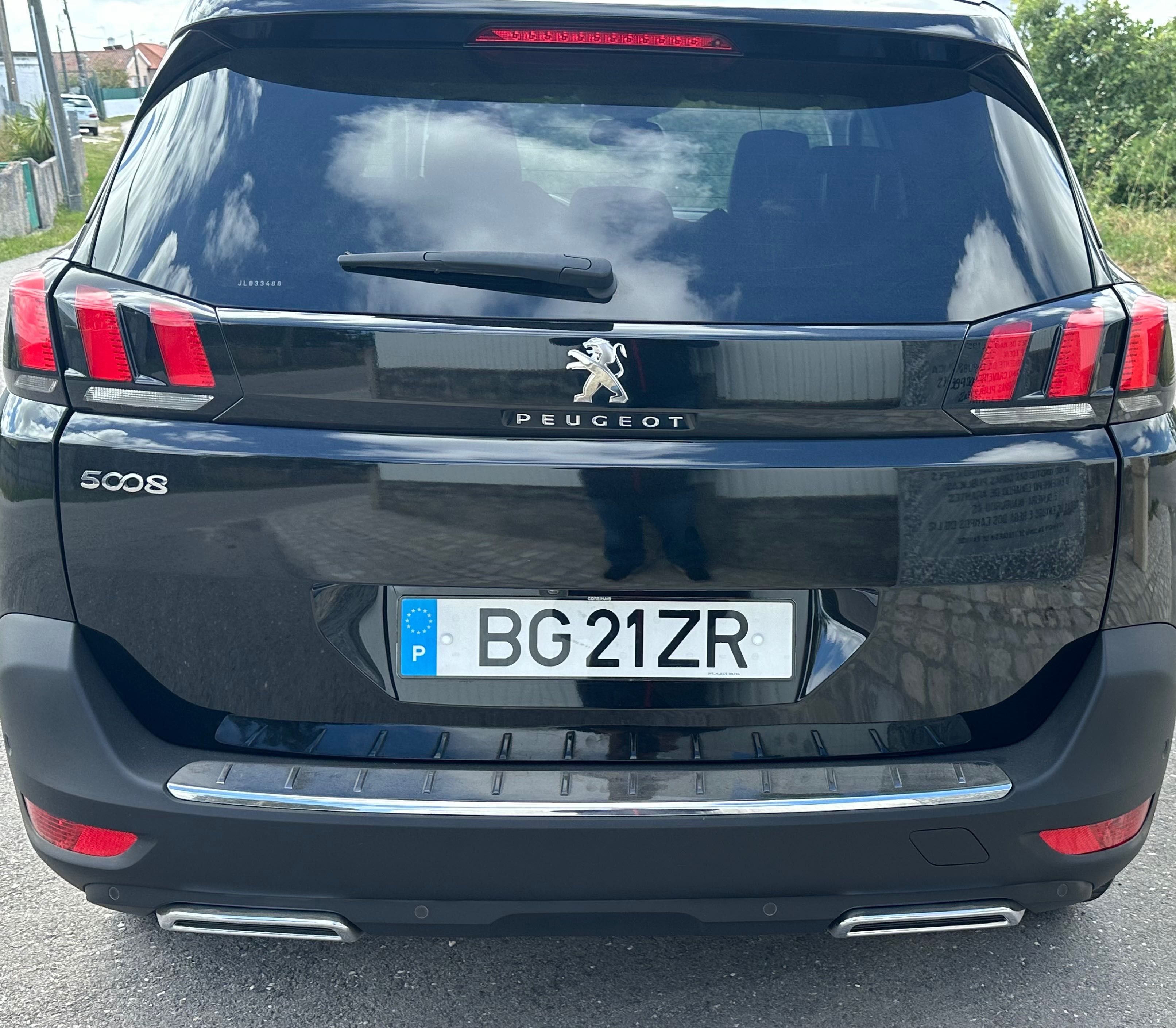 Peugeot 5008 BlueHdi 130cv ALLURE 7 Lugares