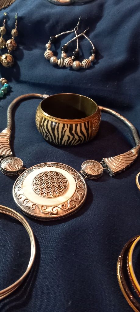 Lote de Joalharia artesanal vintage