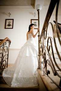 Nowa barokowa suknia ślubna koronkowa ecru roz. 36