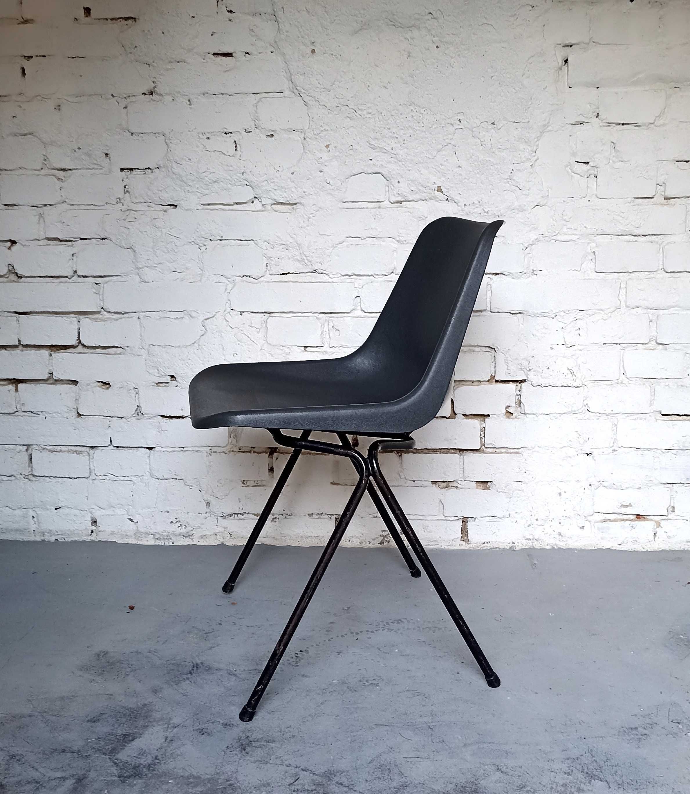 Krzesło Hille proj. Robin Day lata 60 vintage design