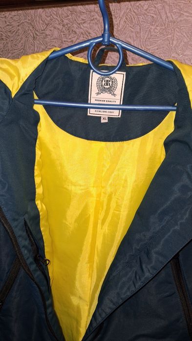 Дві курточки Urban Planet