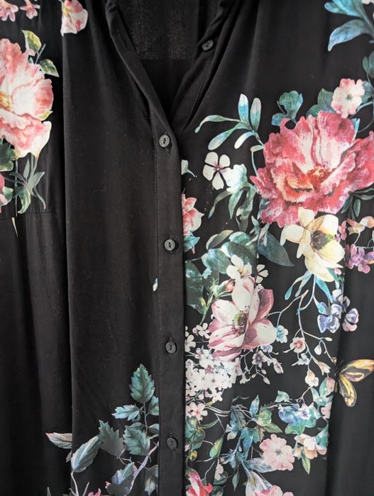 Koszula Mohito czarna z nadrukiem w kwiaty, r. 40-42!