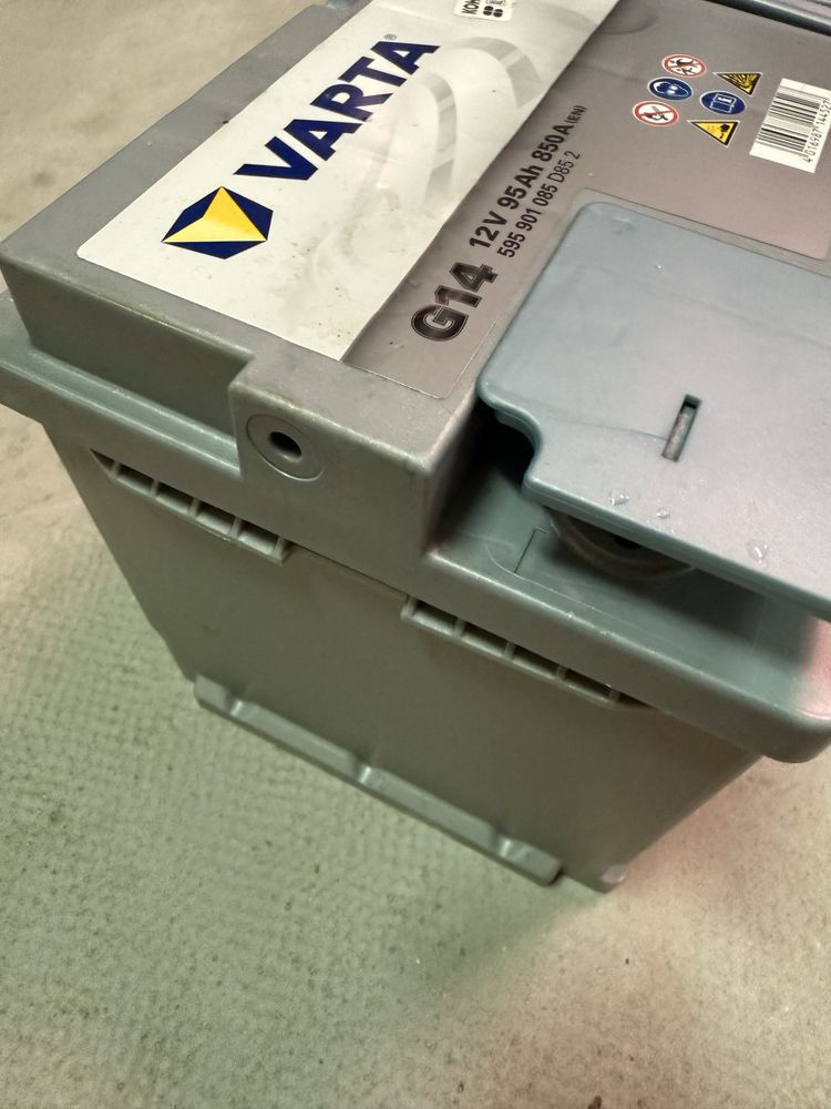 Акумулятор Varta 95 Ah/12V Start Stop plus AGM G14 [- +]