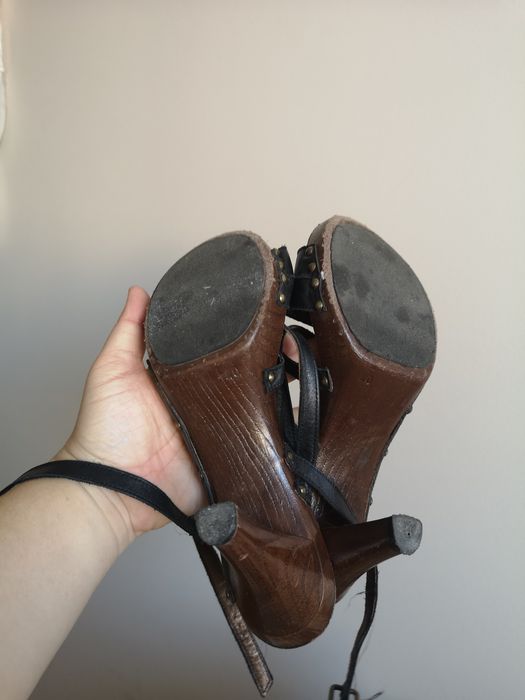 skórzane czarne sandały r. 40,  Wojas