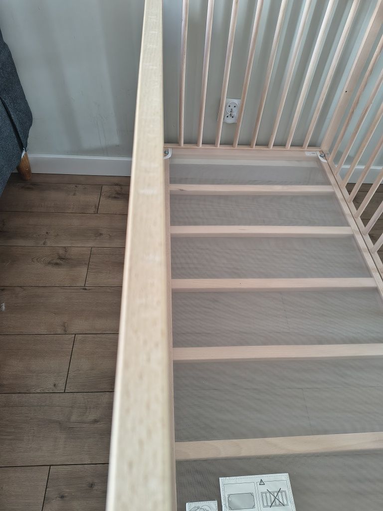 Łóżeczko i przewijak Ikea sniglar