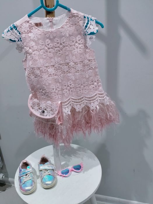 Wesele  komunia Śliczna sukienka dla małej damy niespotykana 92 cm z t
