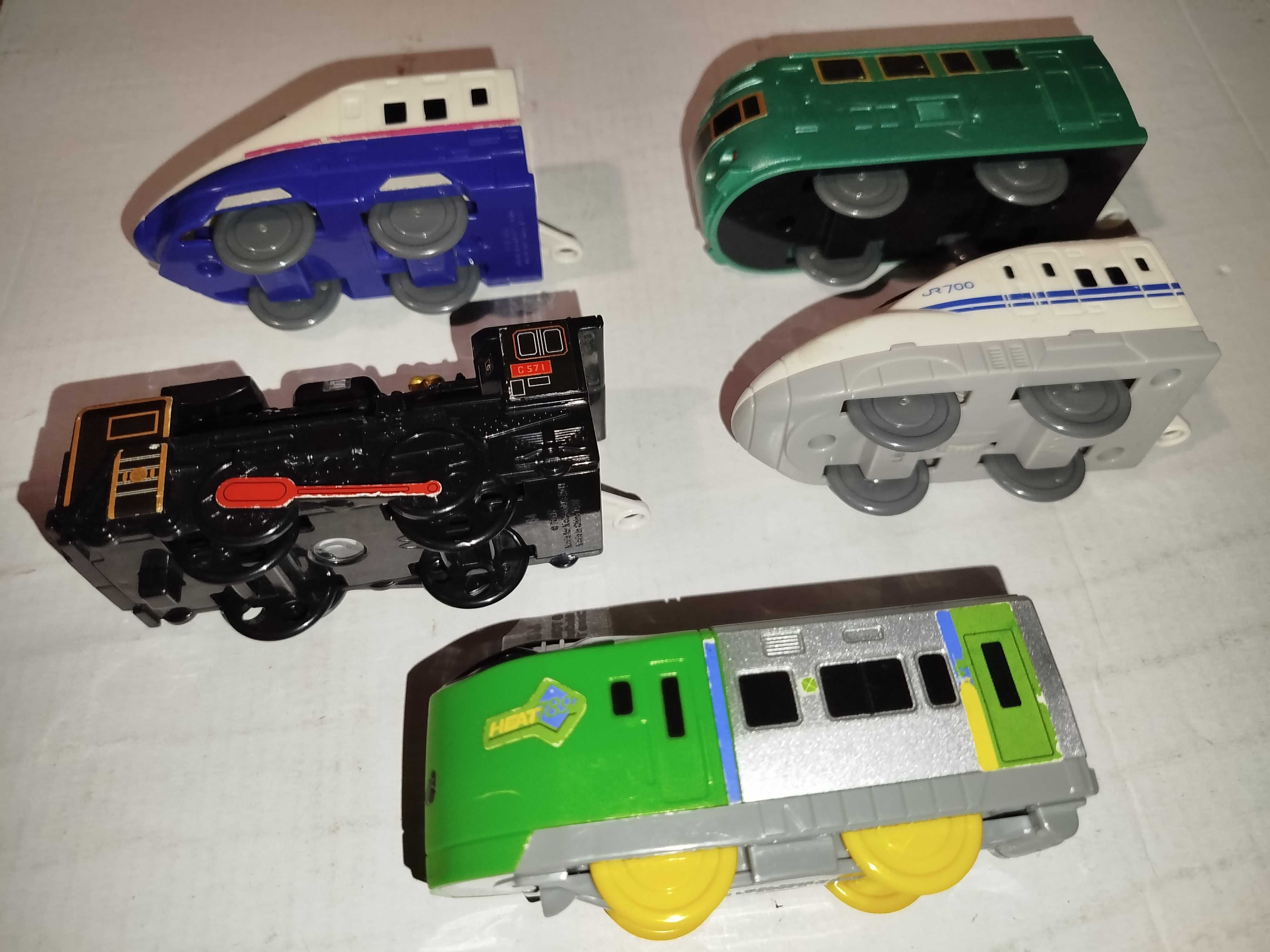 Залізниця (поїзд, вагон) TOMY з Хеппі Міл