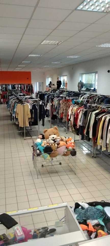 Sklep Lokal z Odzieżą Używaną Second Hand Lumpeks Radomsko 200m2