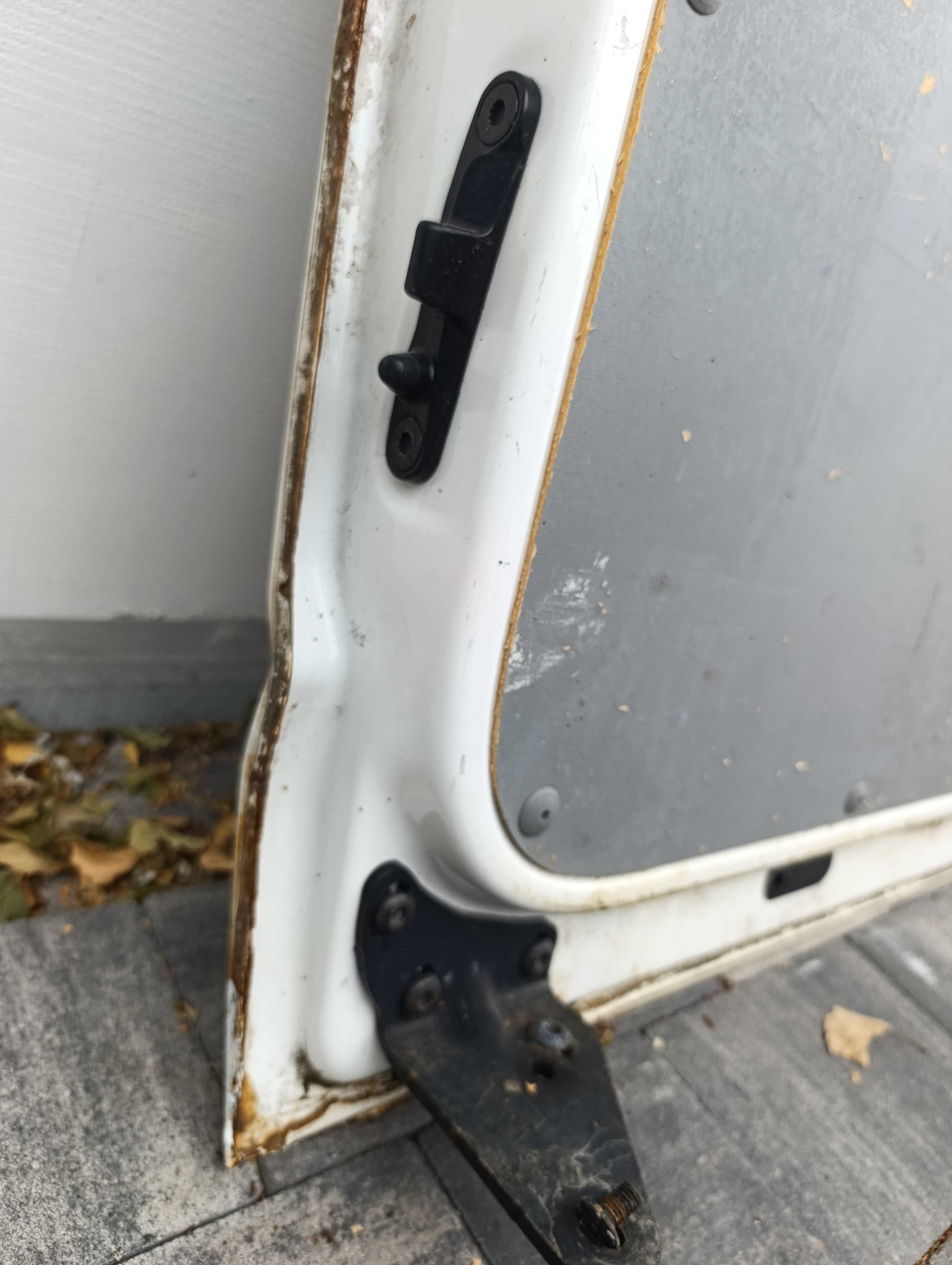 Drzwi przesuwne prawe VW T5 T5 lift białe pasażera