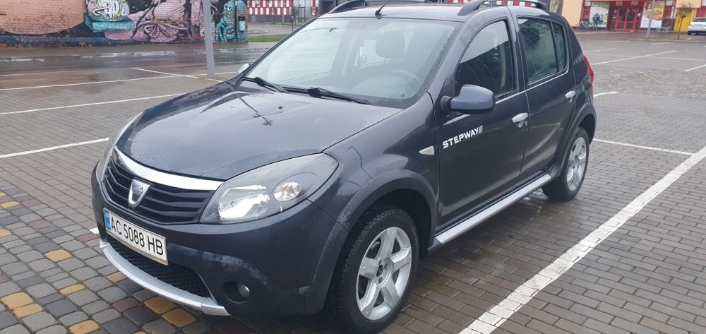 Продам Dacia Sandero Stepwey