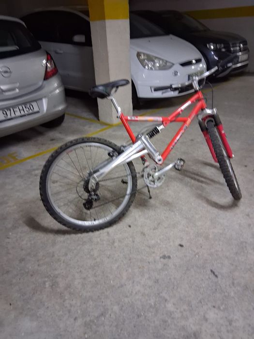 Bicicleta Vilar Vermelho