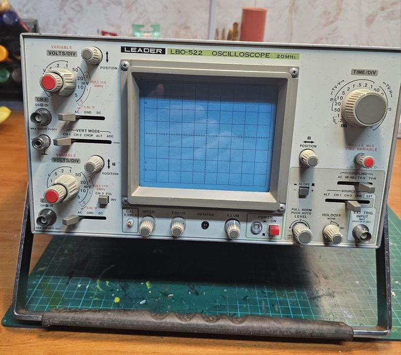 Osciloscópio Leader LBO-522