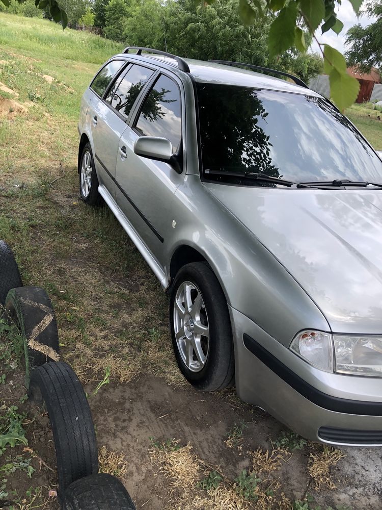 Шкода октавия тур 1.8 турбо