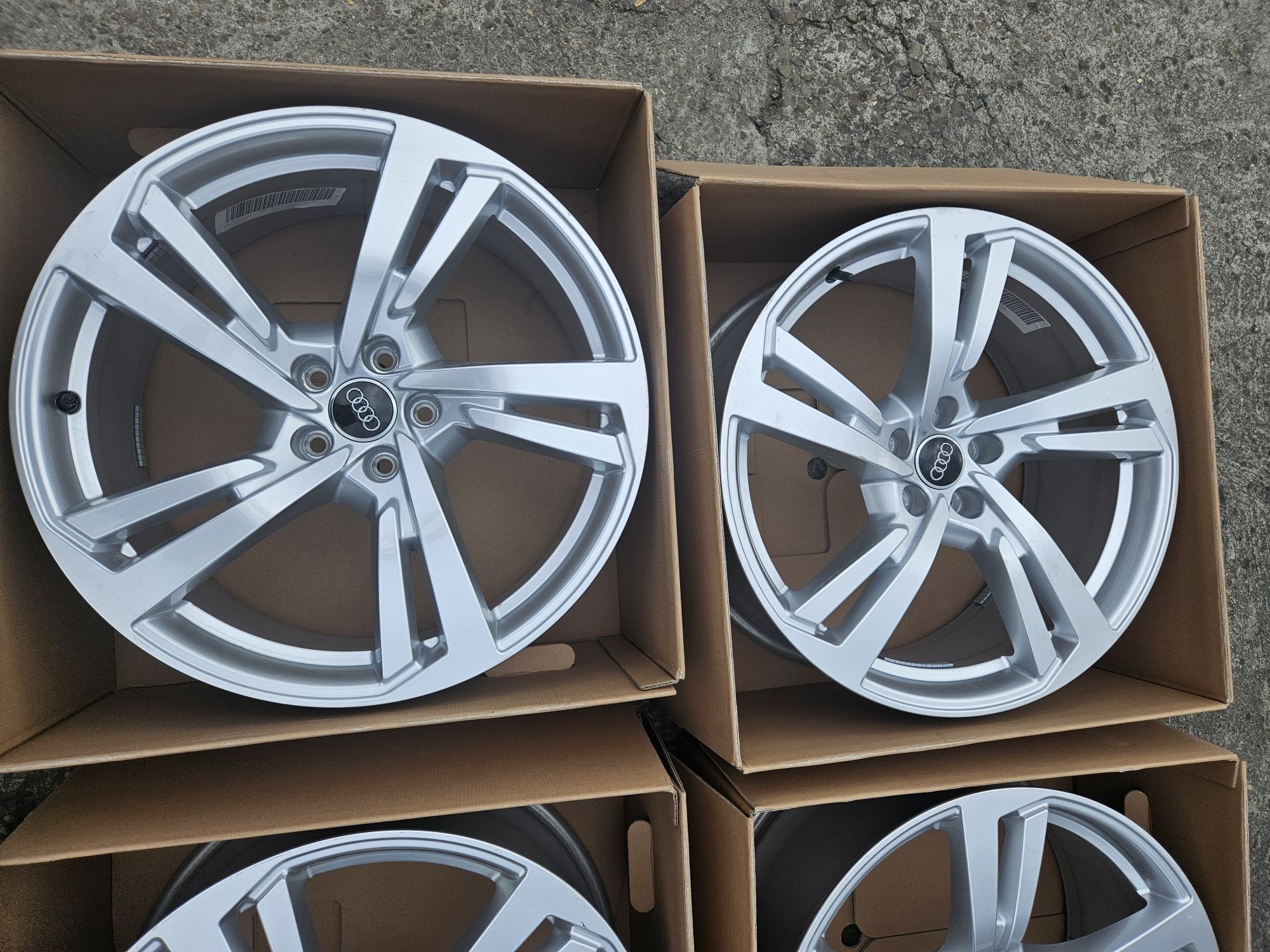 Felgi aluminiowe 5x112 8 5j et 30 20" AUDI a7 a6 q5