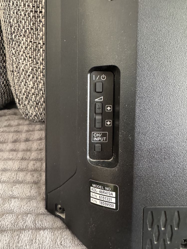 Telewizor SONY z uchwytem KDL-46R470A