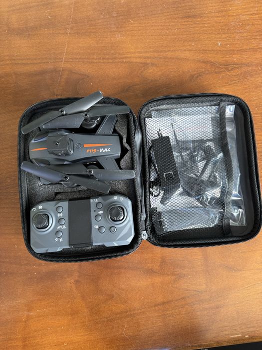 Drone P11S Max praticamente novo