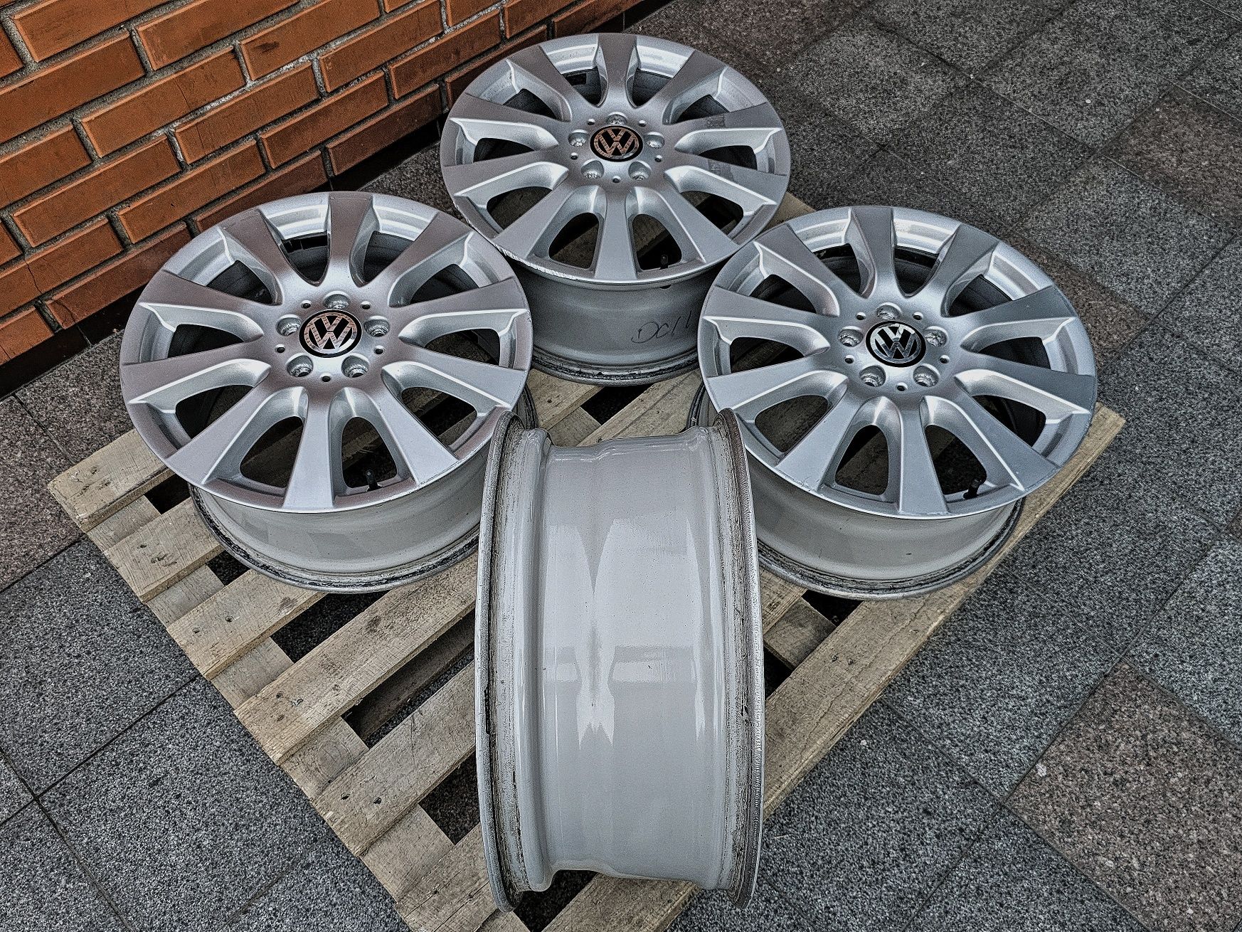 Диски VOLKSWAGEN r18 5x112 | 8J ET67 | Original | Germany | Skoda/Seat