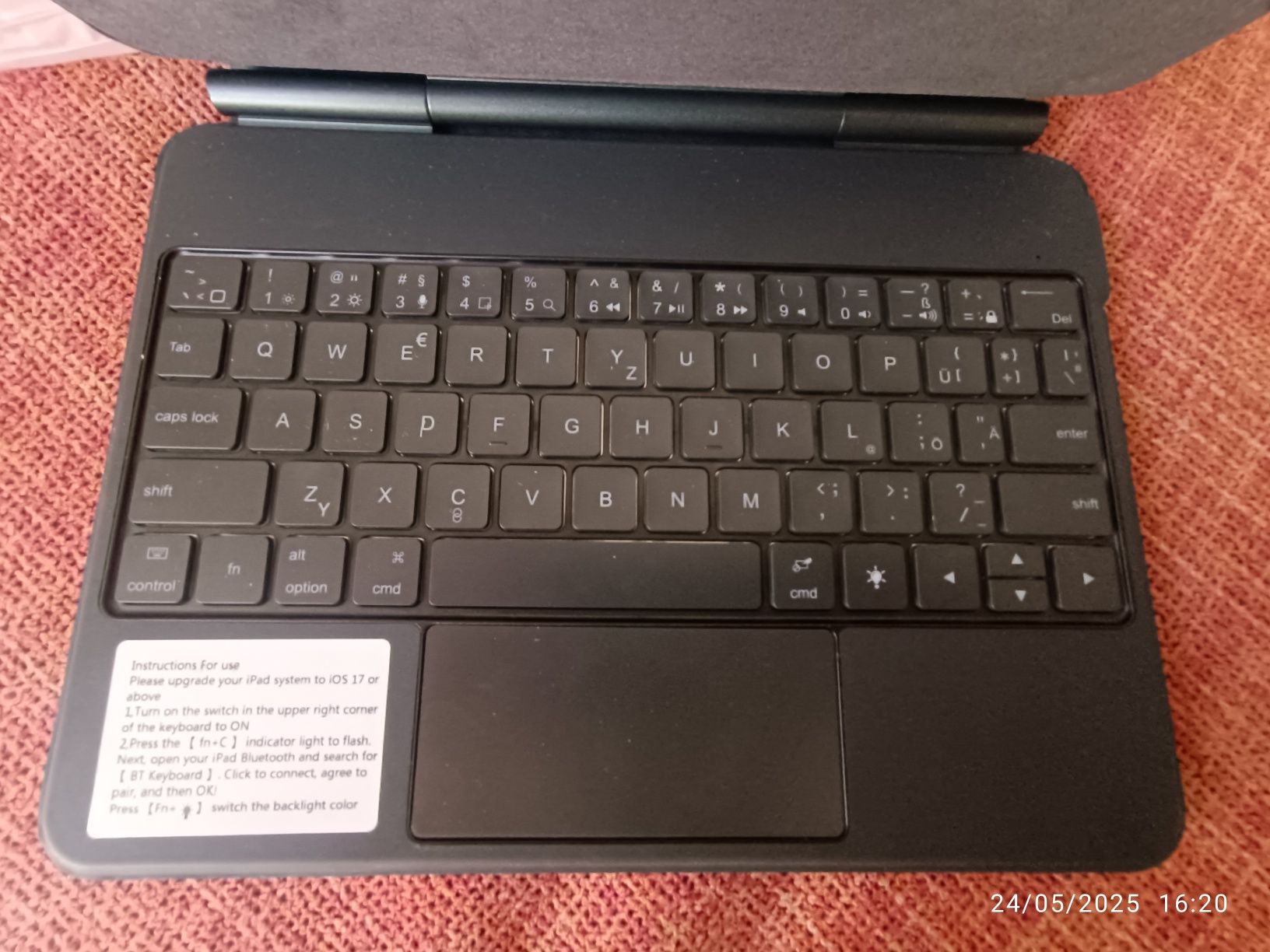 Capa Teclado Magnética para iPad 10ª Geração - Nova na Caixa!