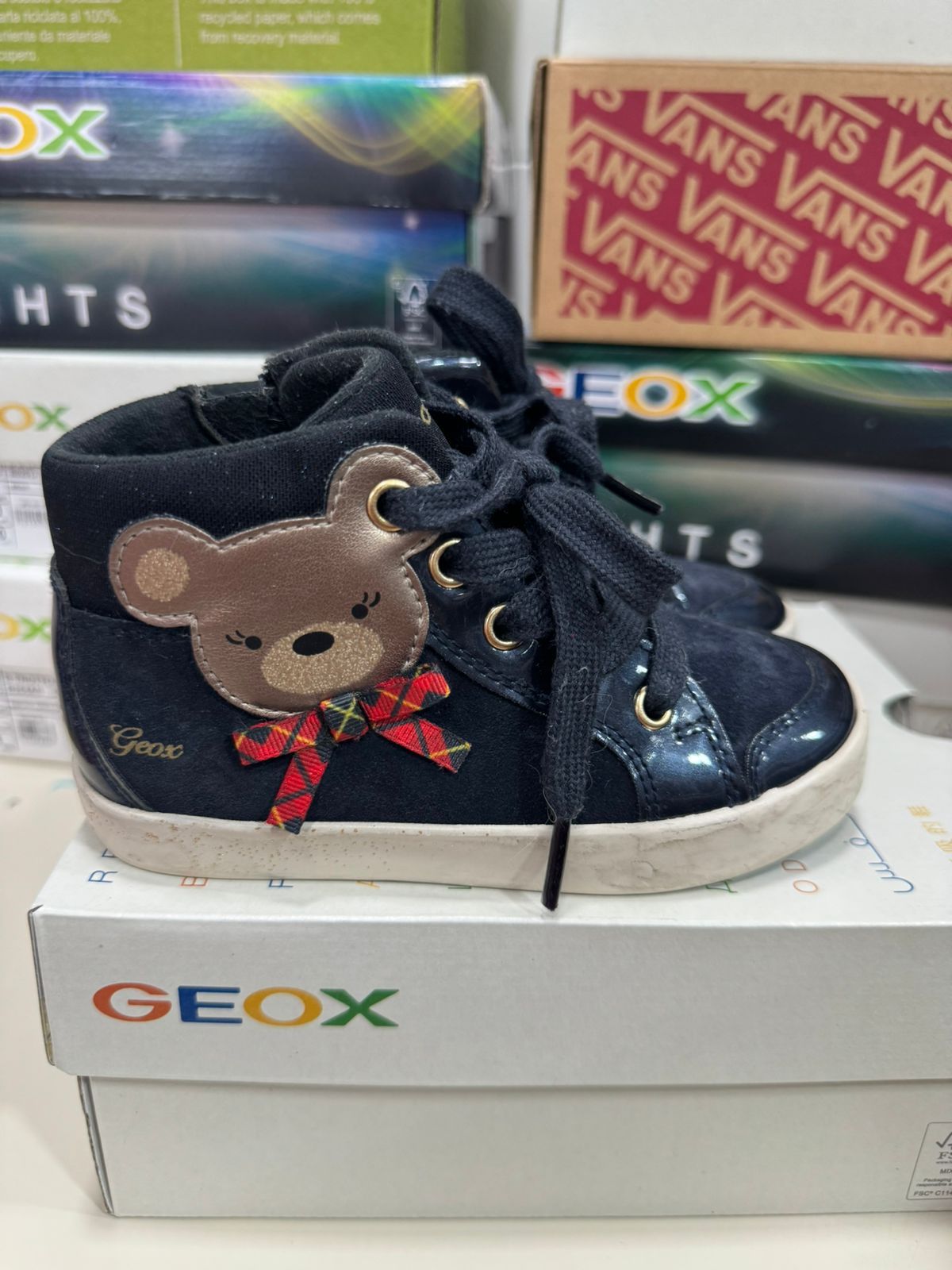 Sapatos Geox menina 25