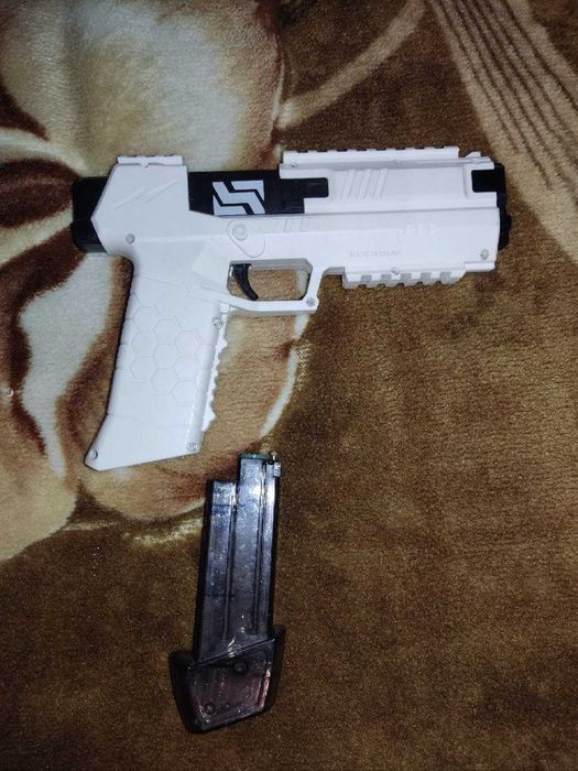 Водяной пистолет электрический