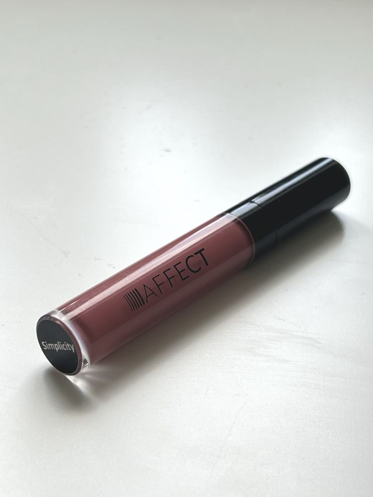 NOWA Pomadka Szminka Affect Liquid Lipstick Soft Matte Simplicity