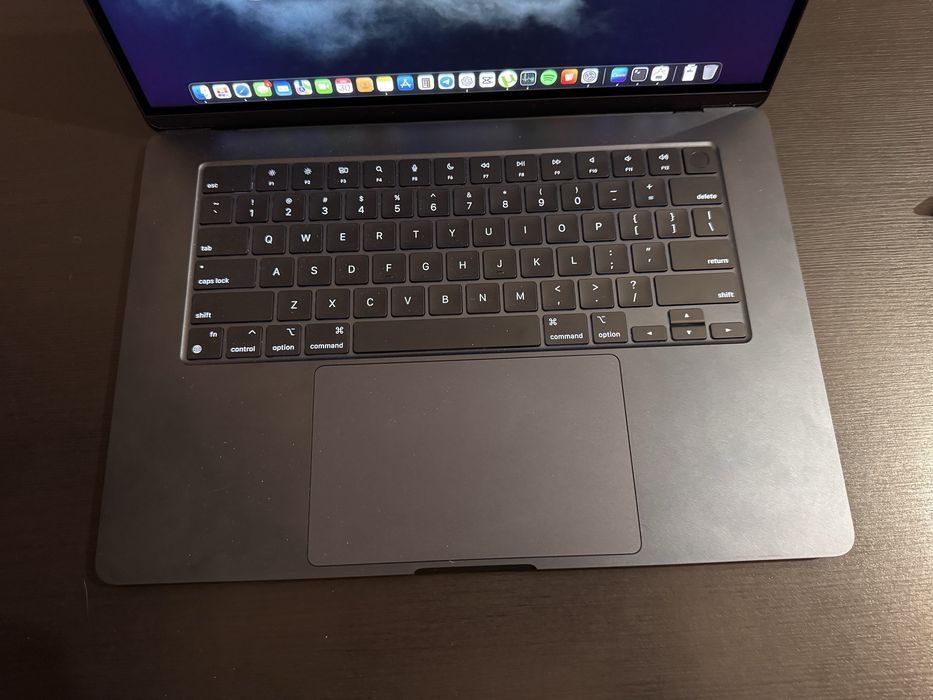 Macbook Air 15 cali M2 8 512 Midnight