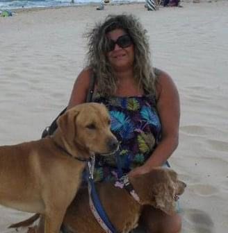 Pet sitter/ cuidadora de animais