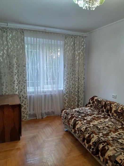 Продаж квартири в затишному місці